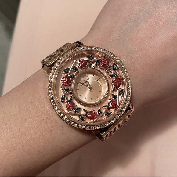 JUNO MALLET Crystal Lively Locket Watch Rose Gold Minimalist Watch - Picture 5 of 16